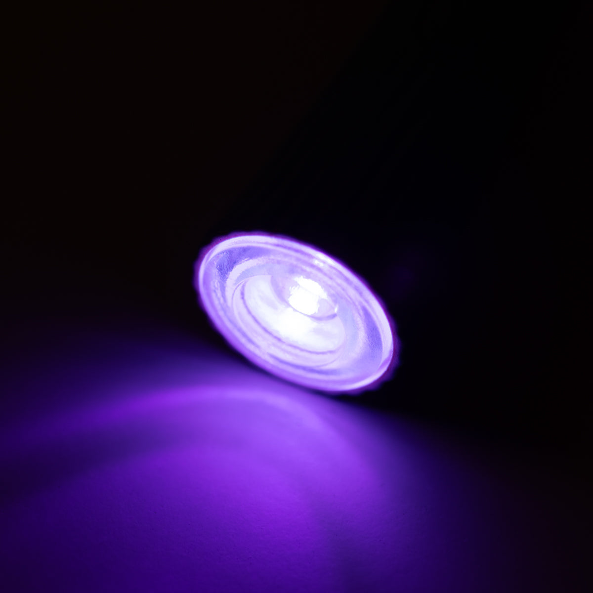 OCHO mini UV LED lamp for nails, compact portable device with UV light for curing gel nails, by OCHO NAILS.