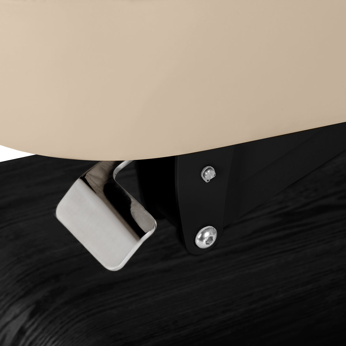 سرير SPA كهربائي Sillon Relax – بيج، قاعدة بلون أسود · تفصيل التثبيت